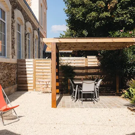 La Maison D'olivier Nocleg ze śniadaniem Mesnard-la-Barotière