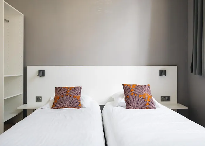 ベッド・アンド・ブレックファスト La Maison D'olivier 3*