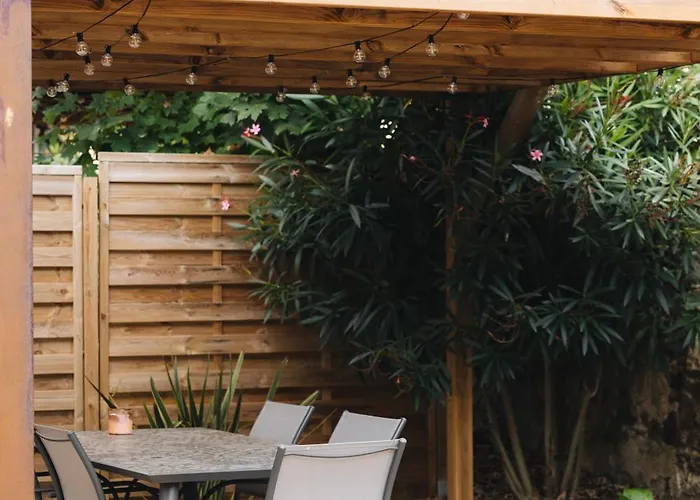 ベッド・アンド・ブレックファスト La Maison D'olivier Mesnard-la-Barotière