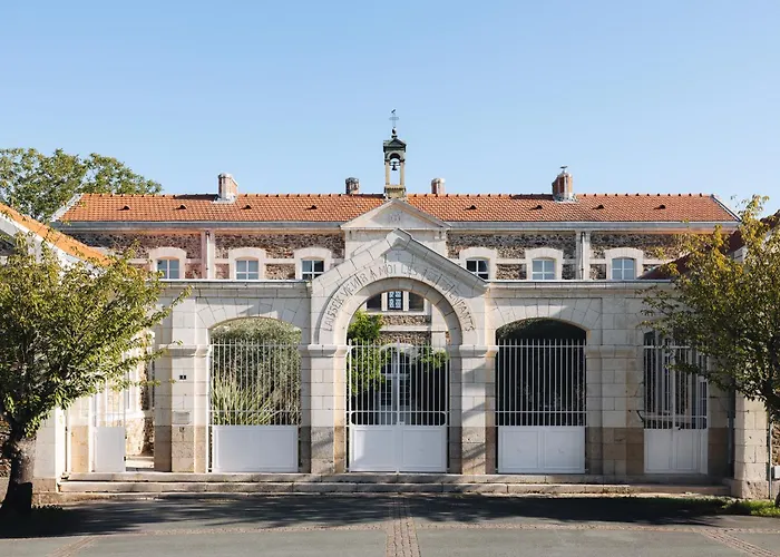 ベッド・アンド・ブレックファスト La Maison D'olivier 3*